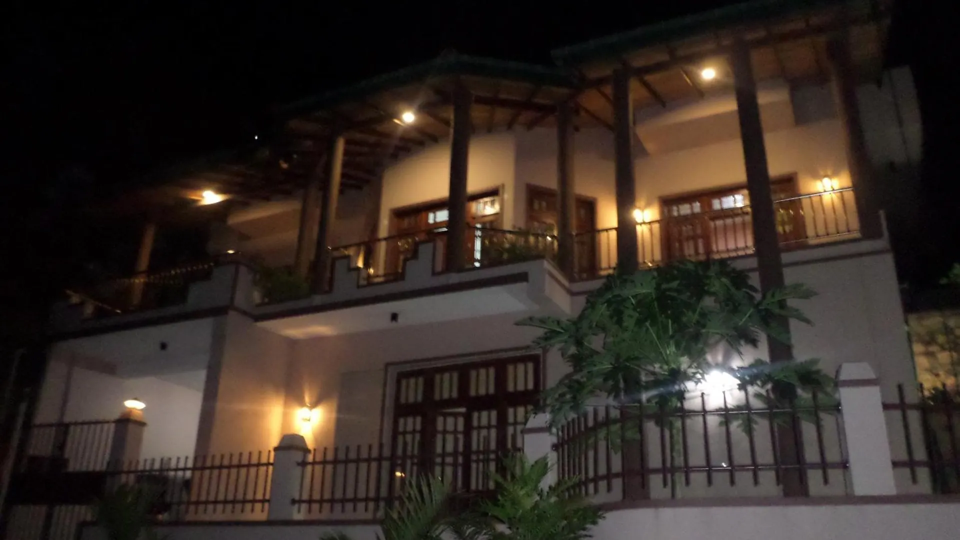 Paradise Residence Hanthana キャンディー スリランカ